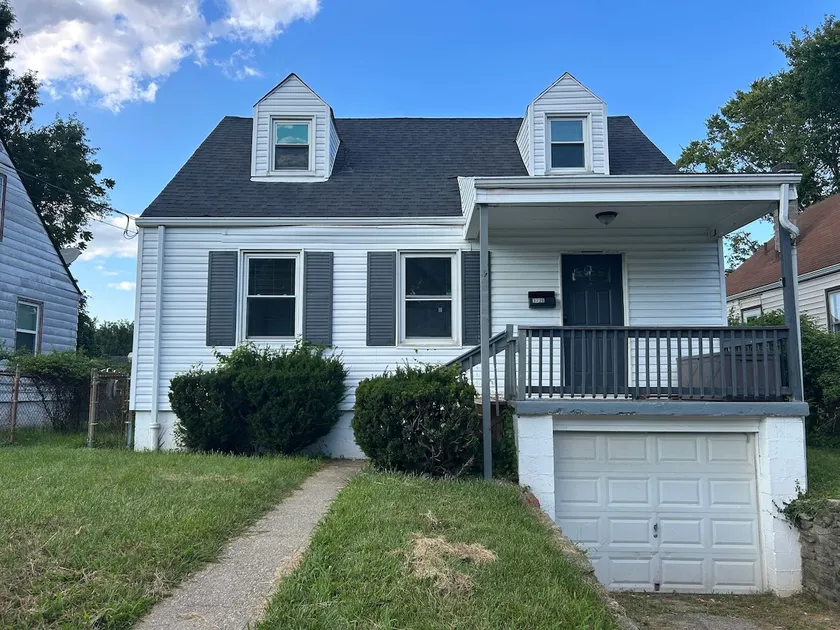 Kanauga 4BR 1Bath Near Cincinnati Attractions - Image 1