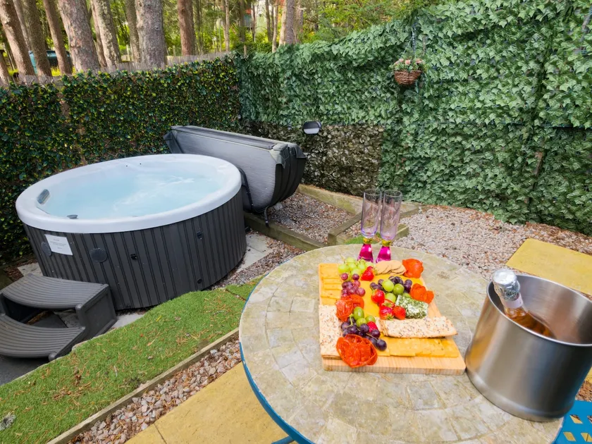 Wildcat Lodge- hot tub and pet friendly - Image 1