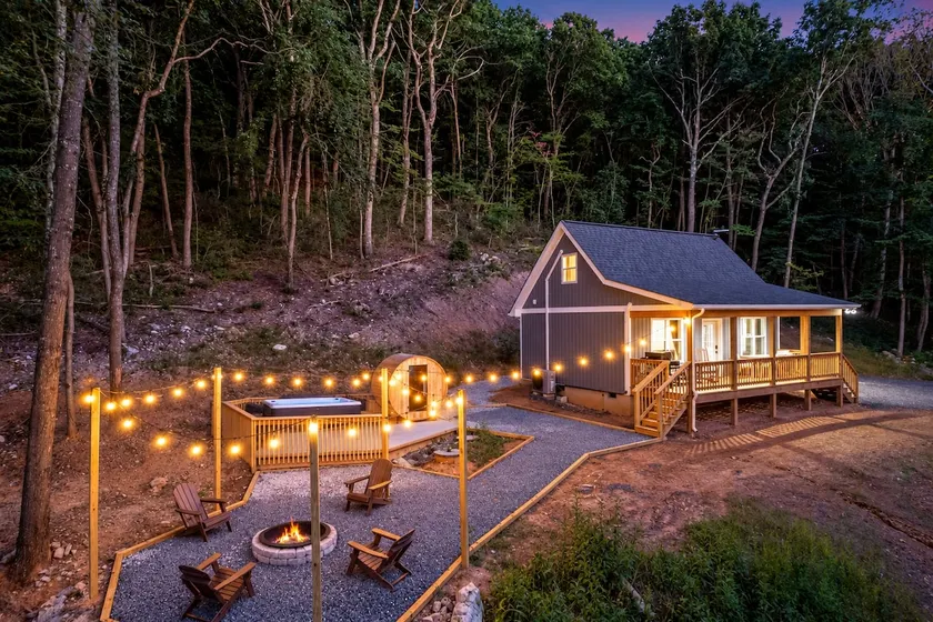 New Built Private Cabin Hot tub Sauna Fire pit - Image 1