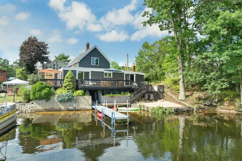 Modern Lakehouse, Private Beach & Dock, Sleeps 8 - Image 1