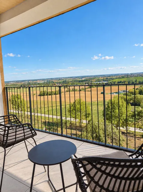 Panoramic apartment - 100 sqm | 2 BR | 4 people - Image 1