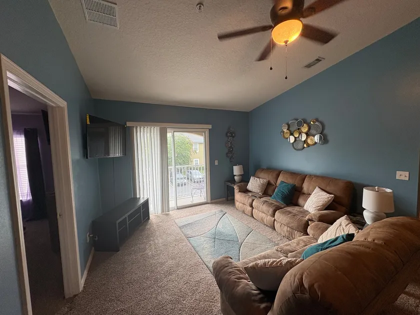 Spacious 3BR Jacksonville Condo w/ Balcony + Wi-Fi - Image 1
