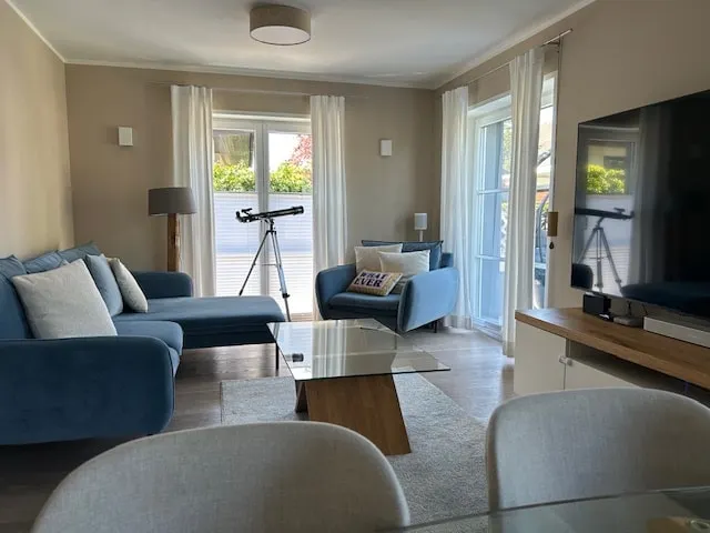 Exclusive house in a quiet location near the city - Image 1