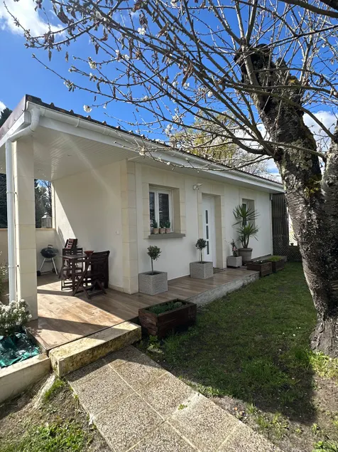 Beautiful functional studio with terrace - Image 1