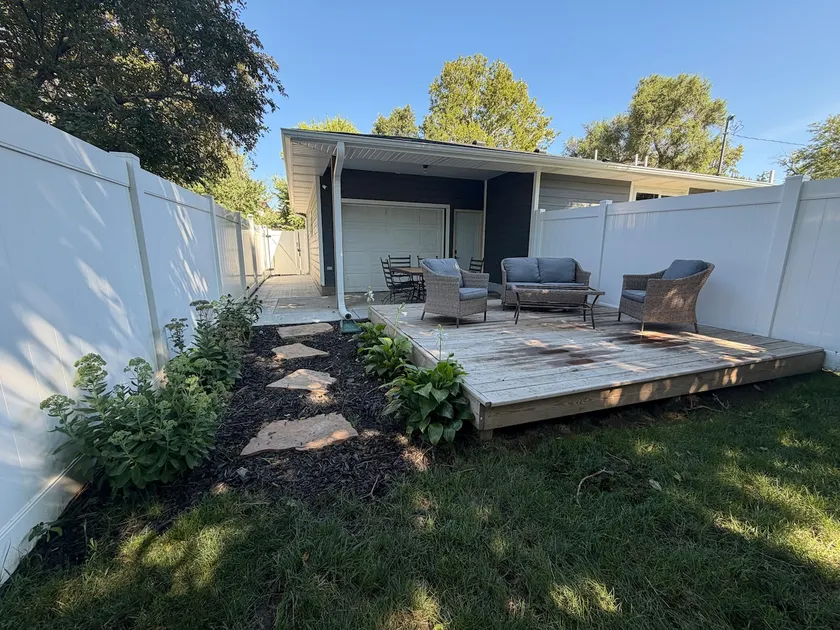 The Ruby | 2BR Private Suite + Backyard - Image 1