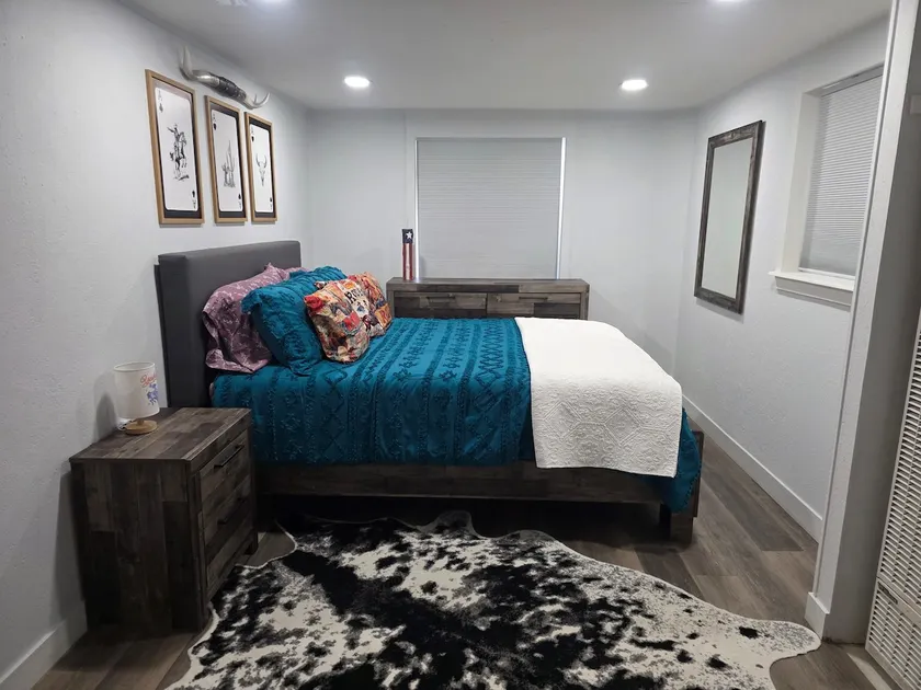 Bunkhouse on the Ranch - Image 1