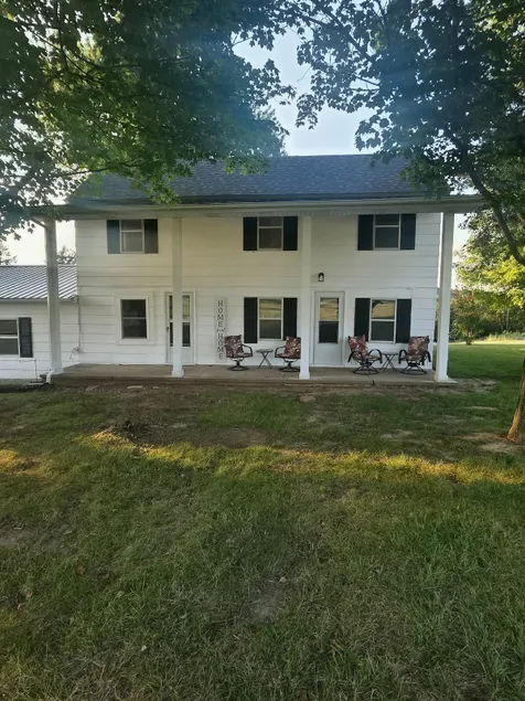 Spring Hill Farmhouse - Image 1
