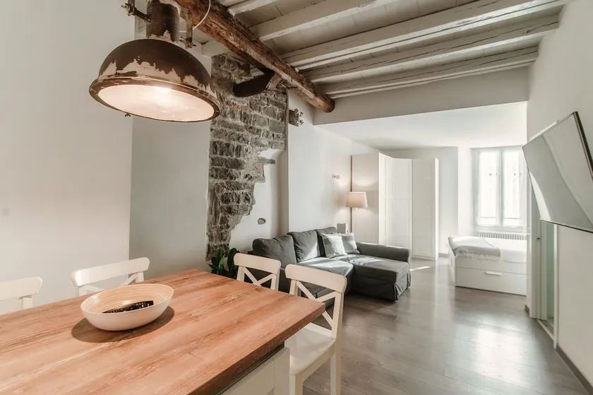 La Maison - Image 1