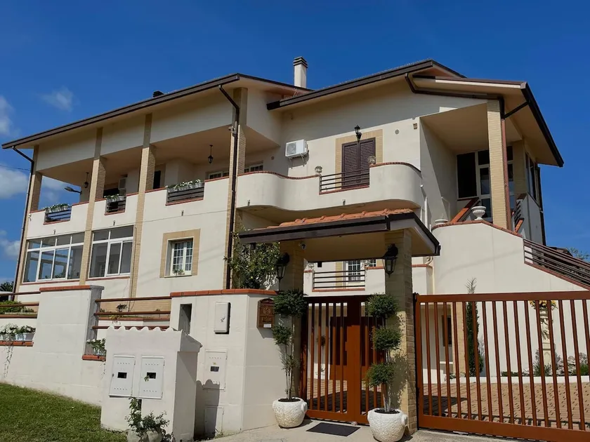 Appartamento IN VILLA - Image 1