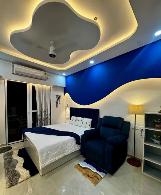 The Blue Sky Studio on 27th Floor with Balcony - Image 1