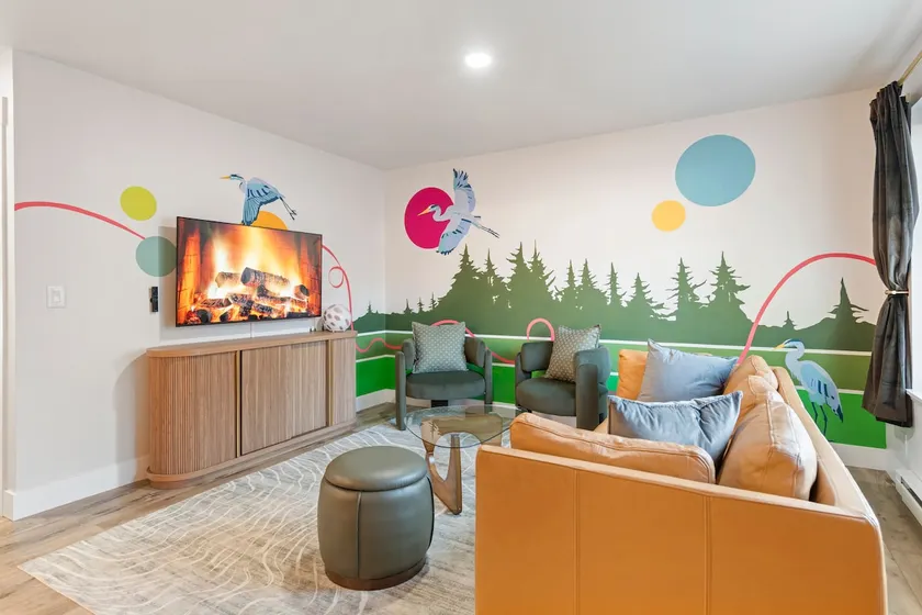 Villa 2 | Perfectly located Home, Spa + Mini golf - Image 1