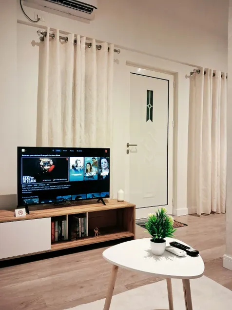 Near Airport Cozy Stay - Image 1