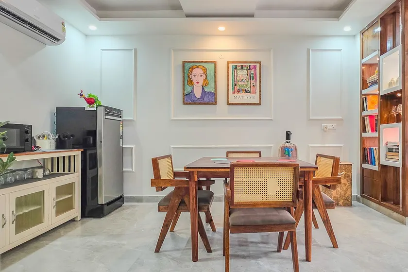 ❶① Living & Dining + 1 cozy Bedroom & big Balcony - Image 1