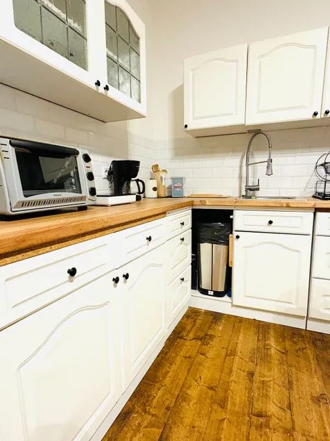 Charming apartment in a historic 1890 villa - Image 1