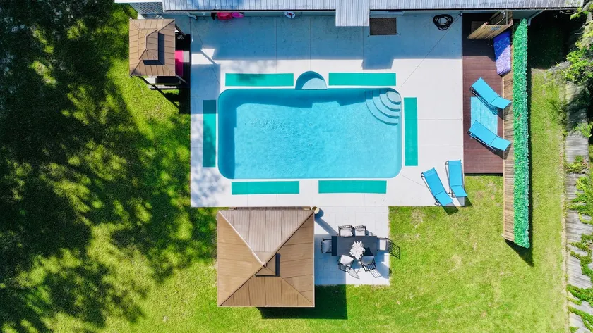 Pool Side Oasis - Image 1