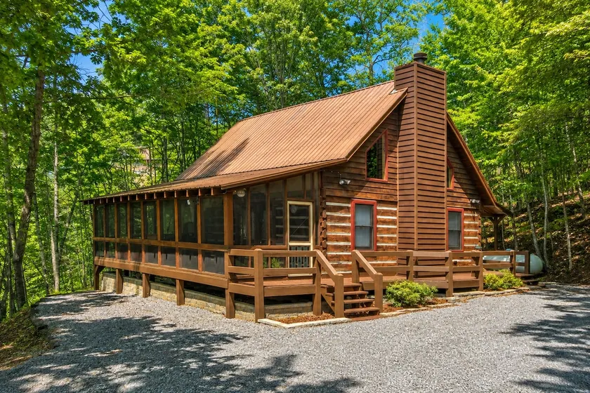 Private, Fire Pit, Hot Tub, Pet Friendly, Cozy - Image 1