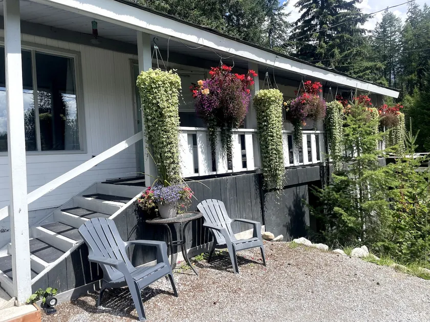 Ski and Sled Vacation Home - Image 1