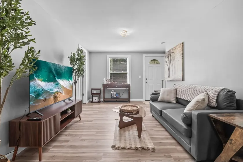 The Howder House | Refined 1BR | Sleeps 4 - Image 1