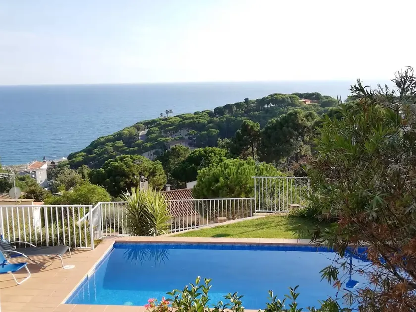 Villa on Barcelona coast. Spectacular sea views - Image 1