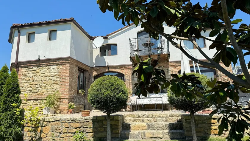 Villa Vita - with private swimming pool - Image 1