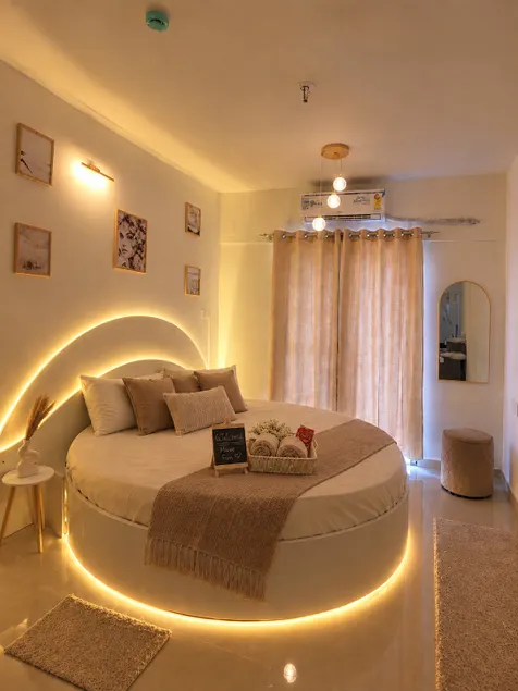 Round Bed Élan | 19th Floor| Wakad - Image 1