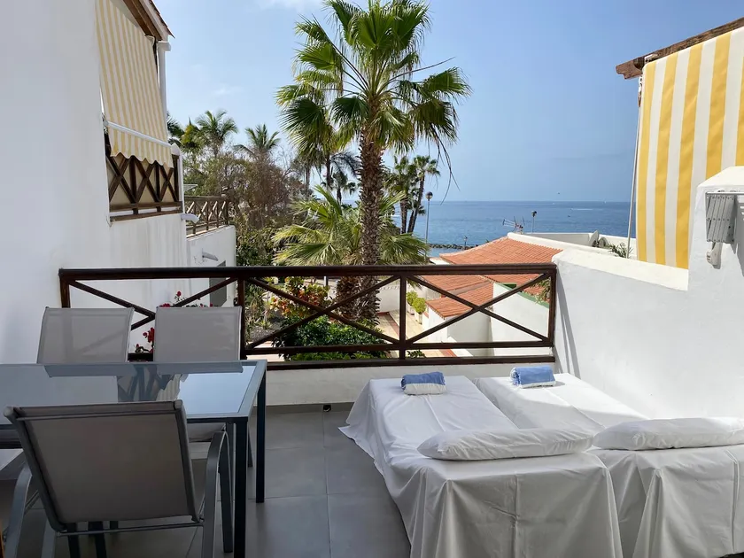 Offer 26/27/28 February Apt Playa del Duque - Image 1