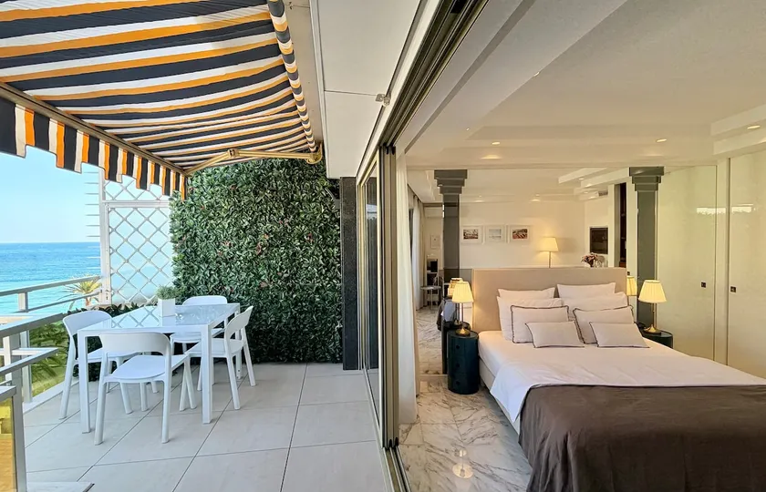 ROYAL PROMENADE LUXEMBOURG: Swimmingpool, terrasse med havudsigt - Image 1