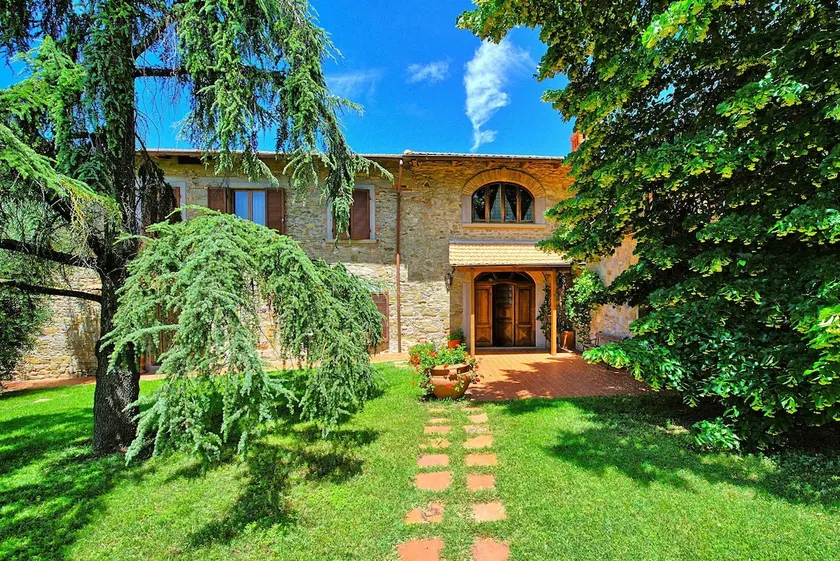Villa Lorena - Semesterhus med pool norr om Arezzo i Toscana - Image 1