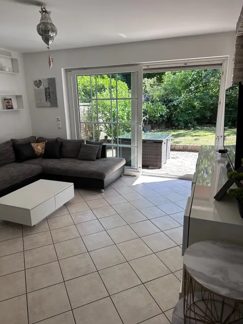 Modern feel-good oasis near Cologne - Image 1