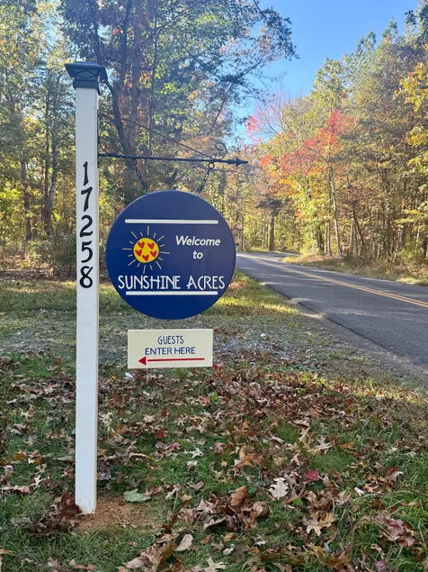 2 Bdrm Private Suite @ Sunshine Acres - Image 1