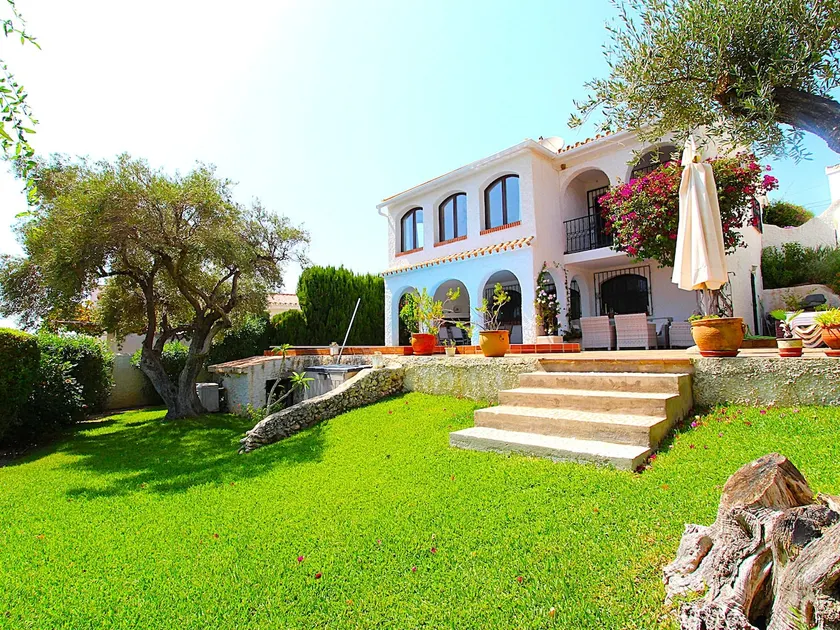 Fuente Del Baden Villa Flores - Image 1