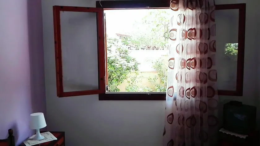 Bright & Roomy 63sqm Residence in Galaxidi centre - Image 1
