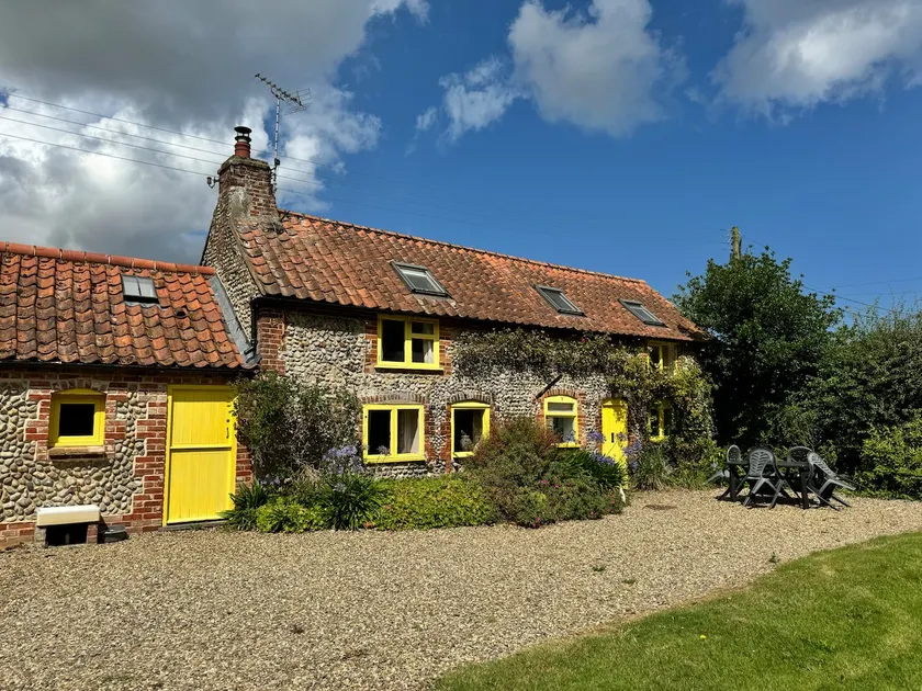 Seal Cottage Family-friendly Langham Sleeps 6 - Image 1