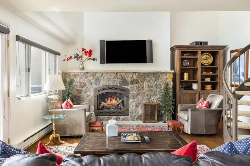 Vantage Point Condo 303 - Image 1