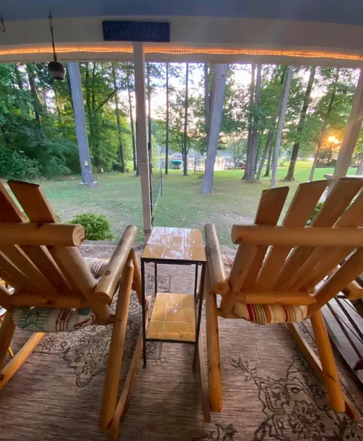 Lake front ranch, sleeps 14+ w/dock & boat parking - Image 1