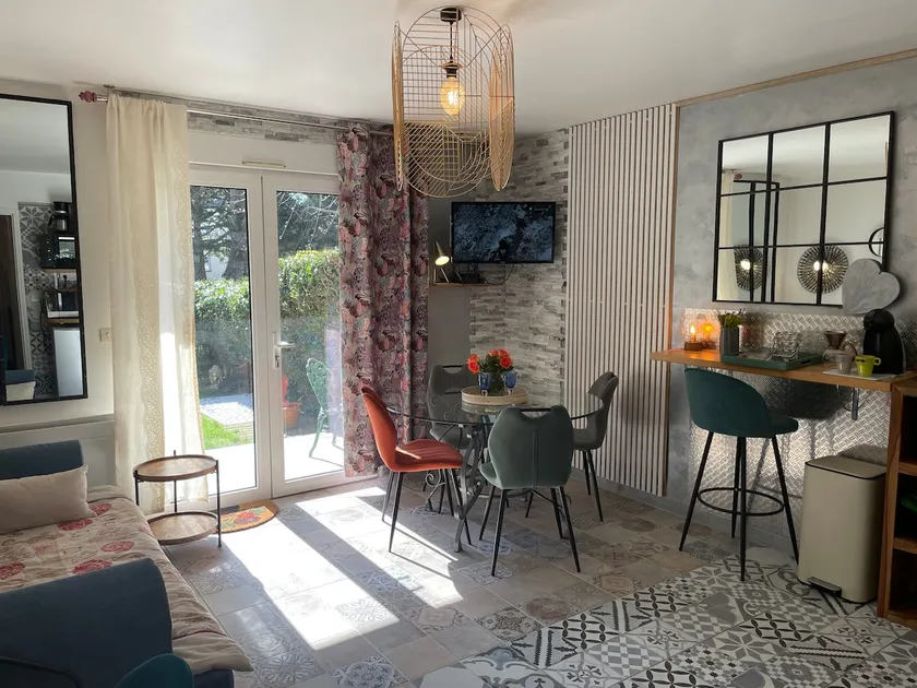 Garden apartment, bikes, Thalasso 100 m away - Image 1