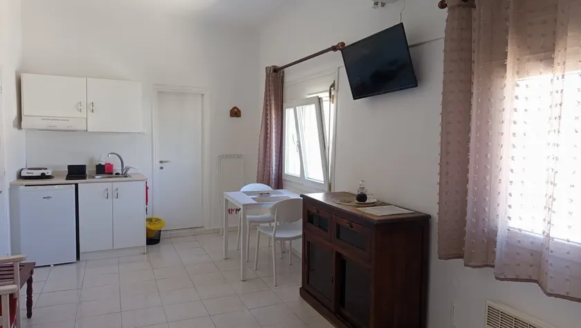 Tinos Port Studio - Image 1