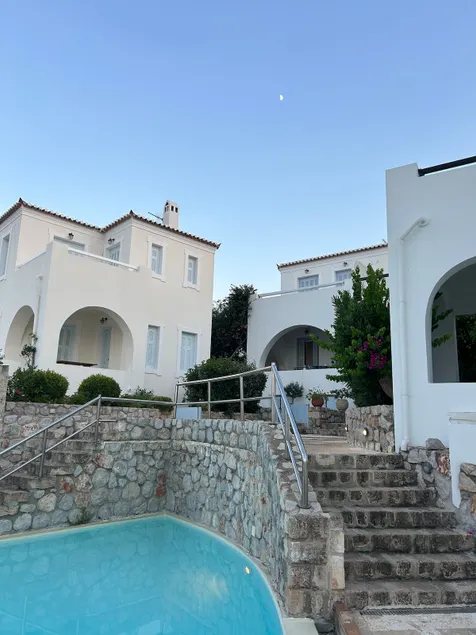 Classy Island House with Spectacular Sea View! - Image 1