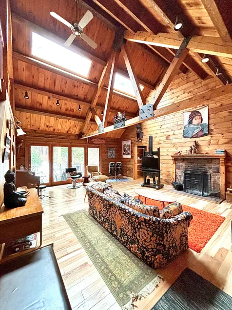 Log Cabin - playroom, fireplace, skiing - $0 fees - Image 1