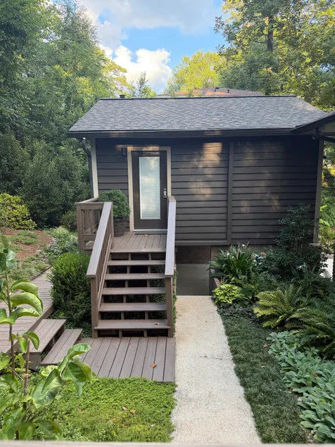 Private Buckhead Guesthouse + Free Covered Parking - Image 1