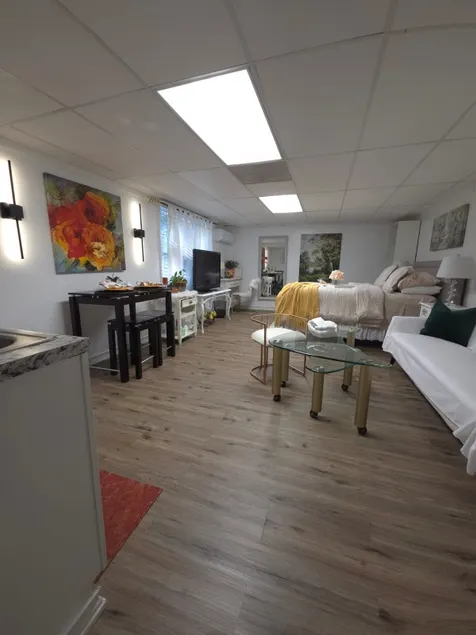 Cozy and private studio - Image 1