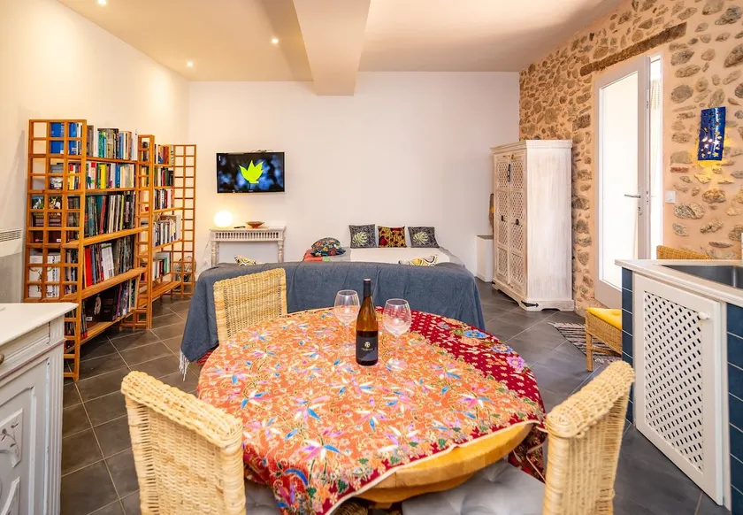 L'Oranger - terrace, quiet, air conditioning - Image 1