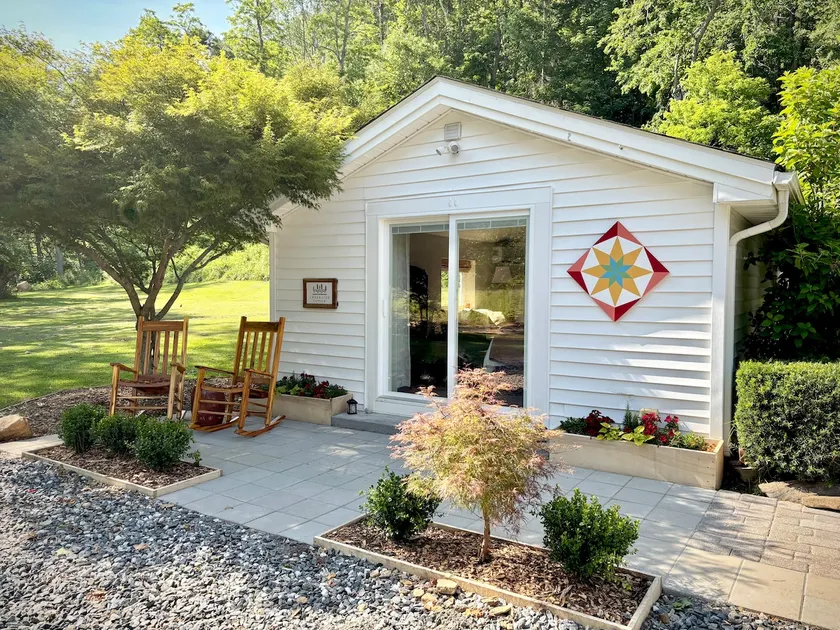 Creekside Cottage on Pine Orchard Creek, Todd, NC - Image 1
