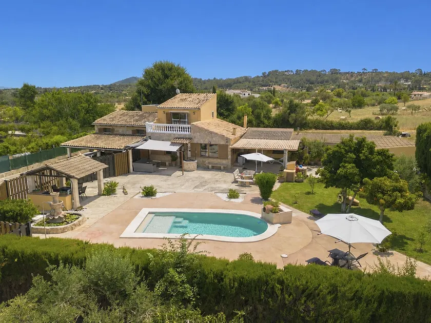 Ferienhaus mit Terrasse, privatem Pool und Grill | Bergblick - Image 1