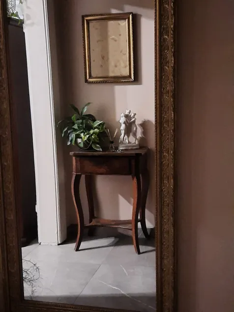 Apartment Soda - Image 1