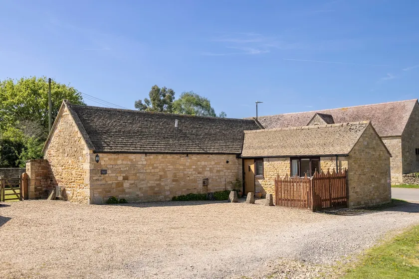 Milliners Barn - Image 1