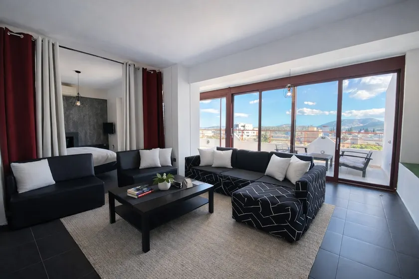 Lux Penthouse for 5 with View • 8min from Airport - Image 1