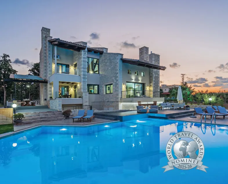 FREE Breakfast, w/Outdoor & Indoor Pool, 20 guests - Image 1