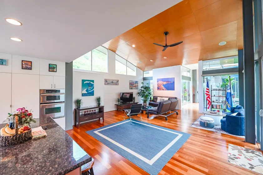 Executive Balinese Vacation Home in Hawaii Kai - Image 1