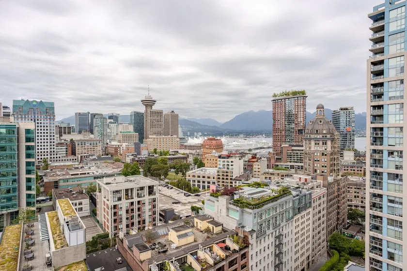 Gorgeous Views! Parking high floor. Licensed AC - Image 1